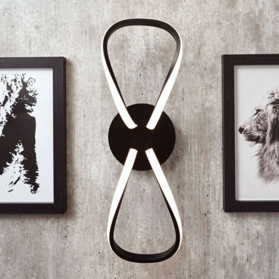 Alvar LED petals Wall Light Black